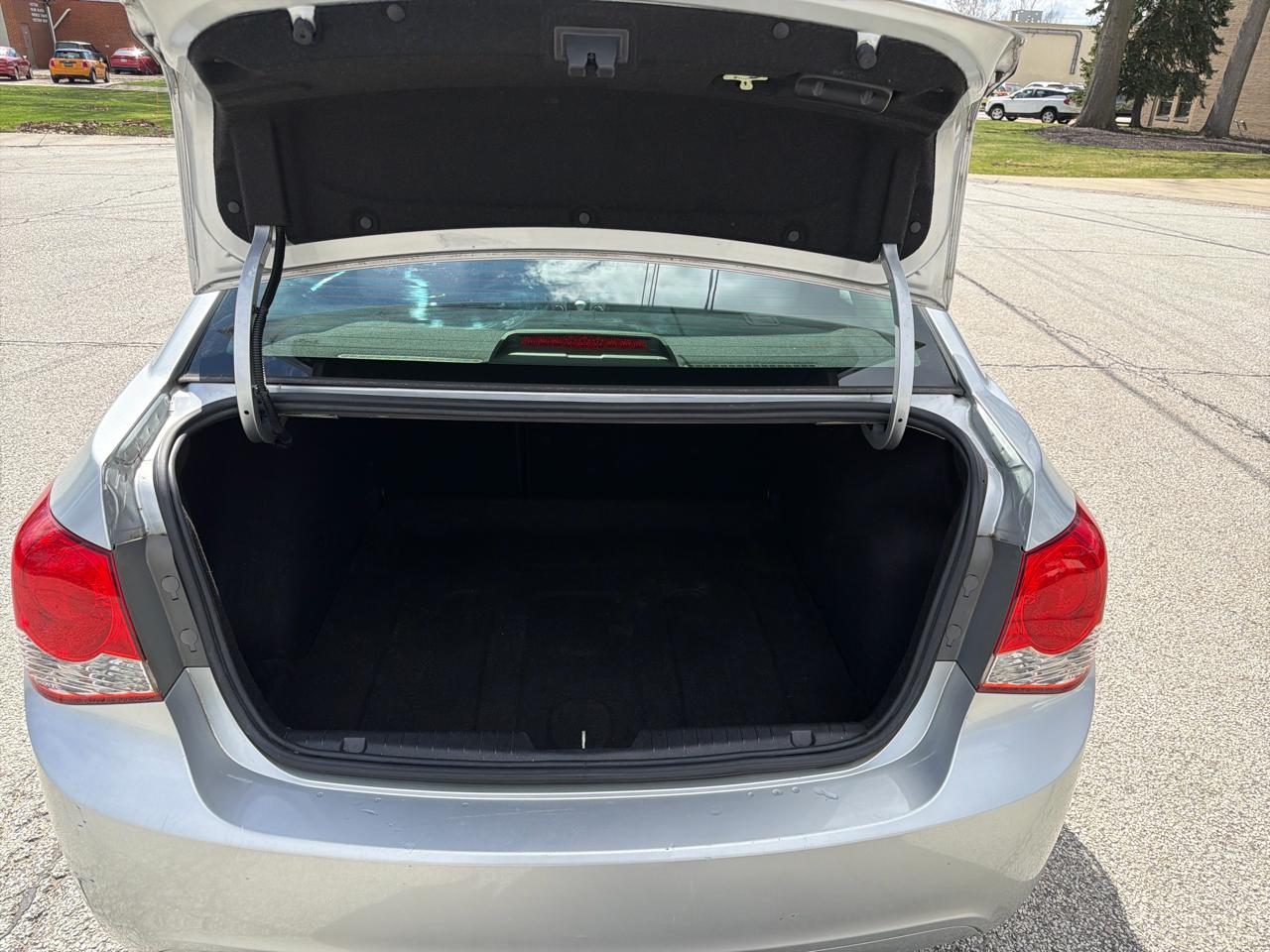 Chevrolet Cruze 1LT 2012