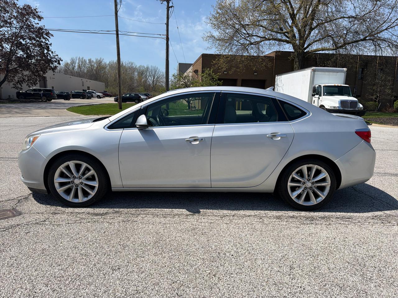 Buick Verano Convenience 2012