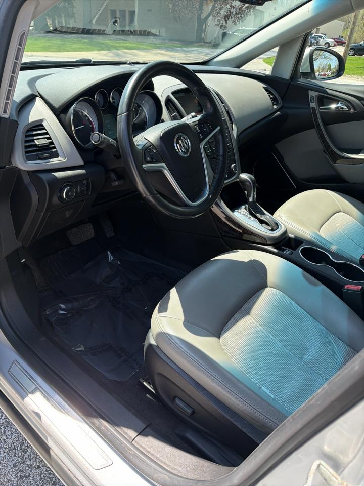 Buick Verano Convenience 2012