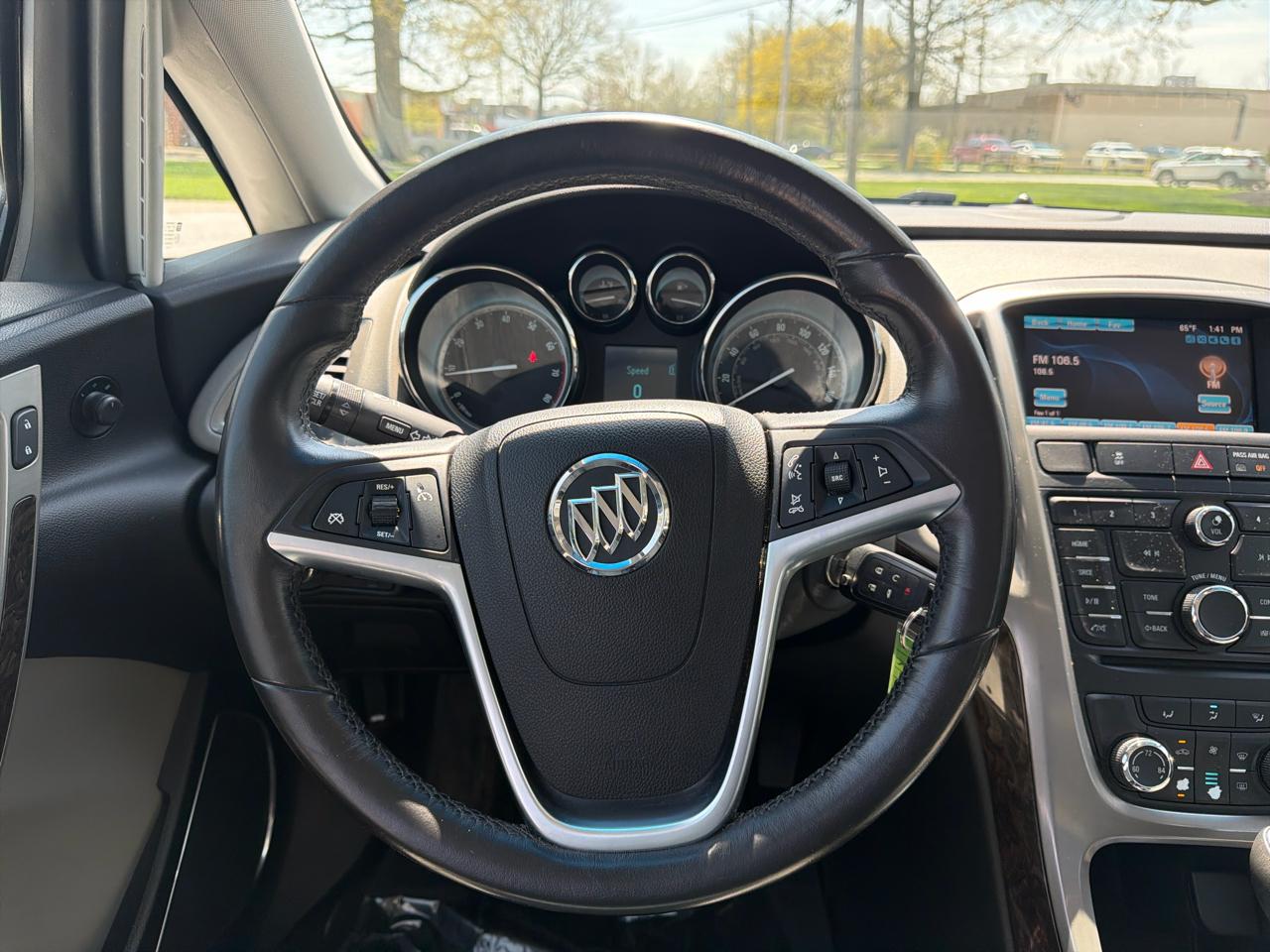 Buick Verano Convenience 2012
