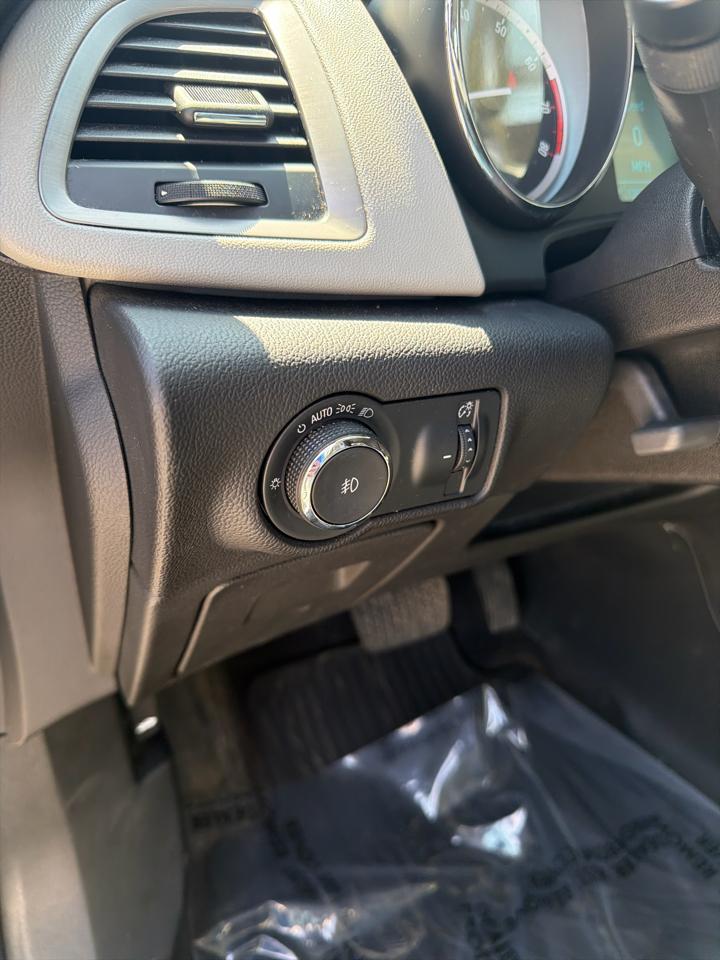 Buick Verano Convenience 2012