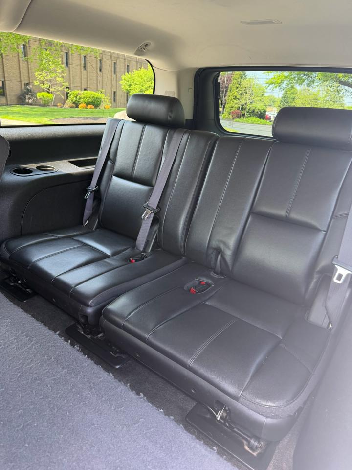 GMC Yukon XL SLT 1/2 Ton 4WD 2013