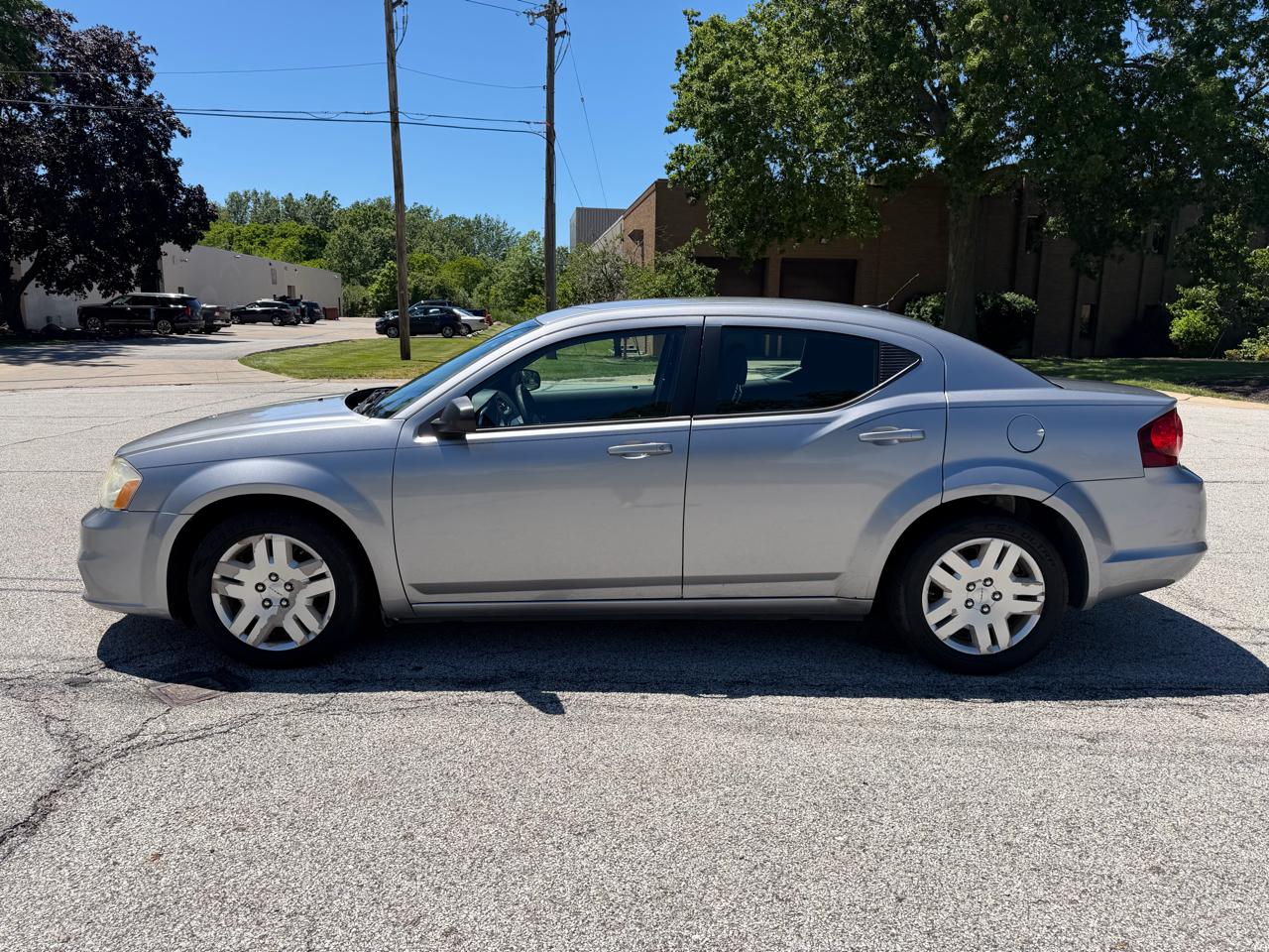 Dodge Avenger Base 2013