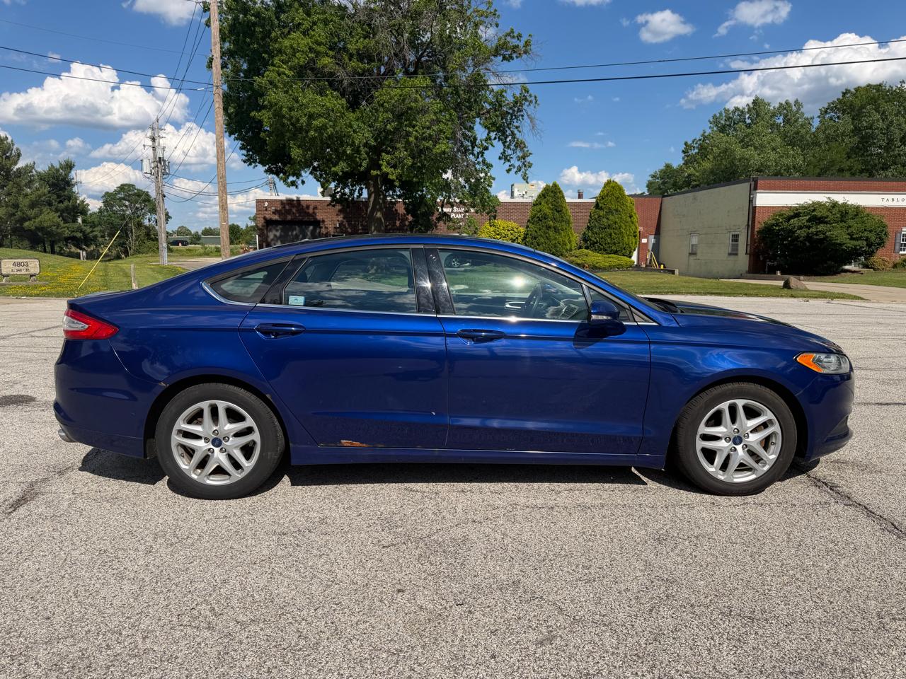 Ford Fusion SE 2016