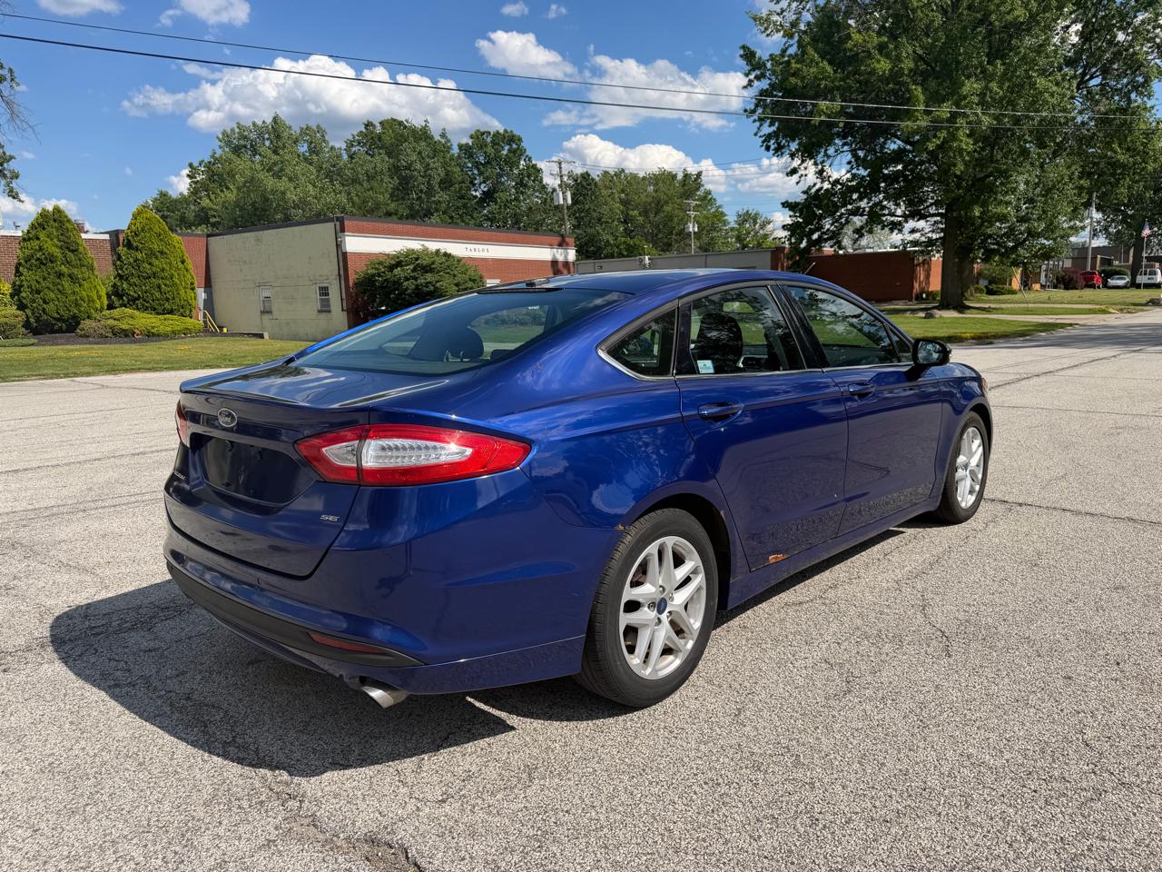 Ford Fusion SE 2016