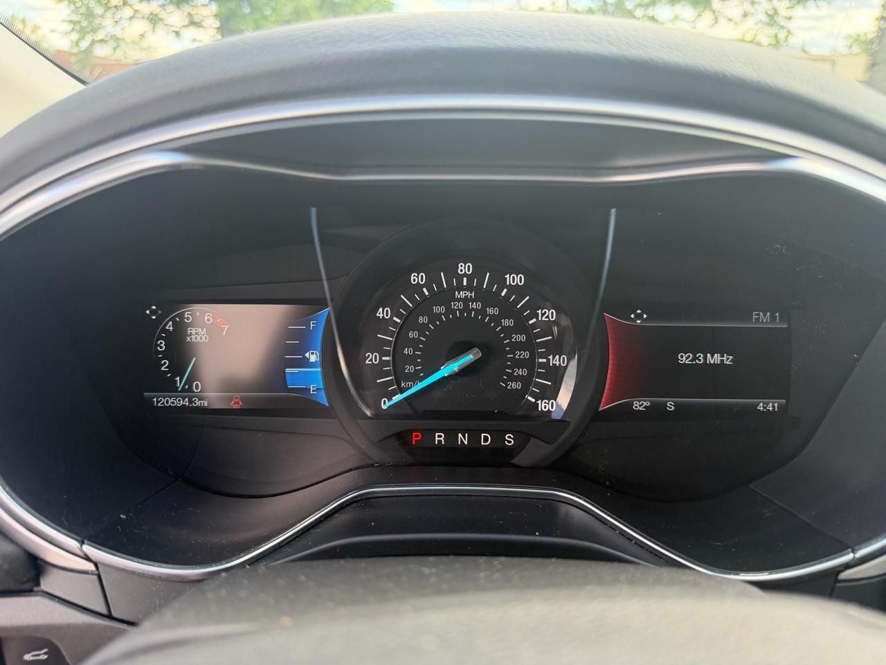 Ford Fusion SE 2016