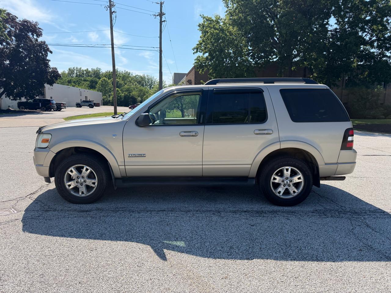 Ford Explorer XLT 4.6L 4WD 2007
