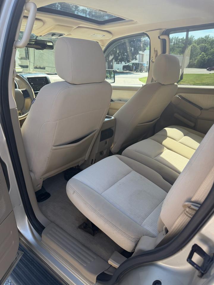 Ford Explorer XLT 4.6L 4WD 2007