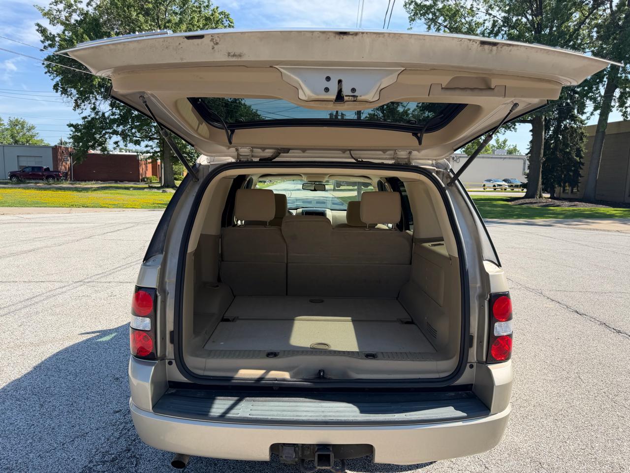 Ford Explorer XLT 4.6L 4WD 2007