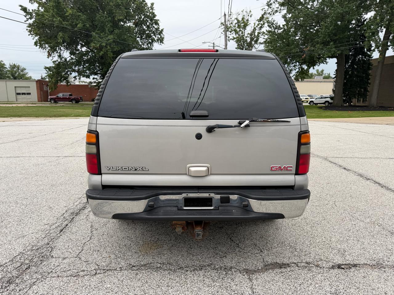 GMC Yukon XL SL 1500 2WD 2006