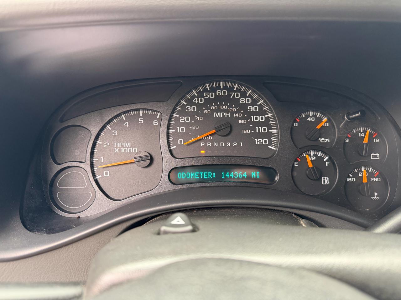 GMC Yukon XL SL 1500 2WD 2006