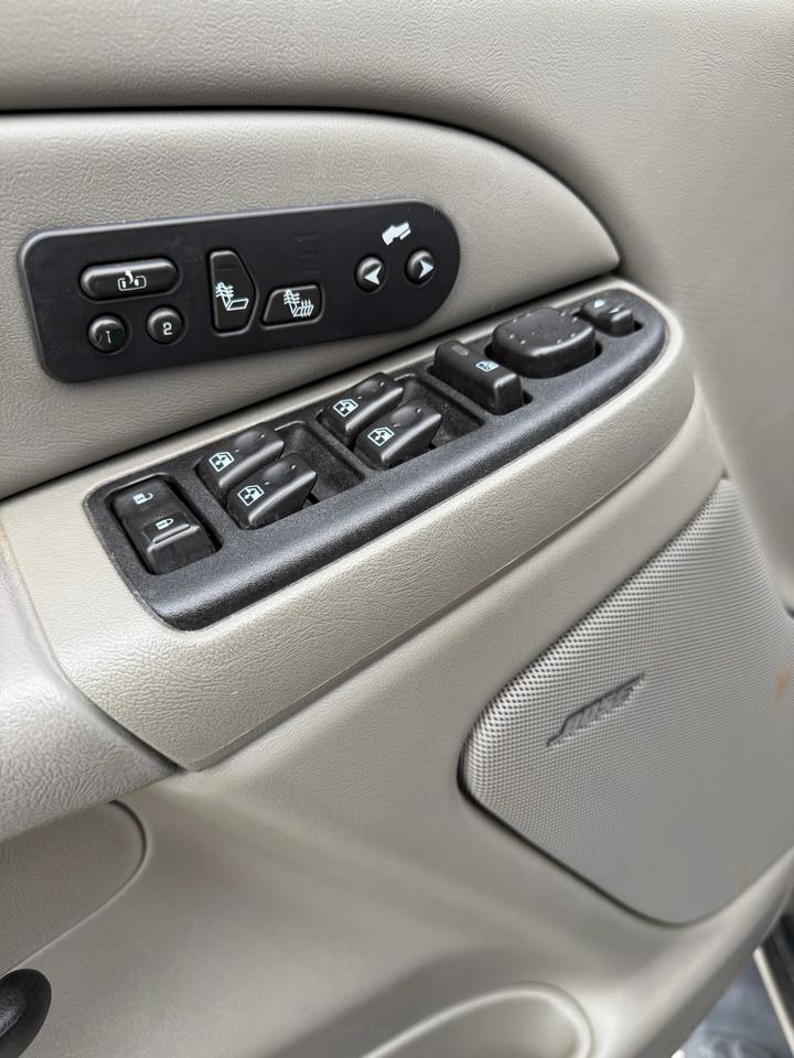 GMC Yukon XL SL 1500 2WD 2006