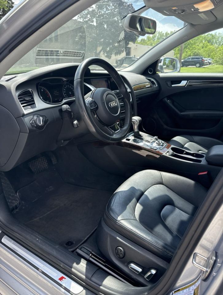 Audi A4 2.0T Premium Plus quattro Sedan AWD 8A 2016