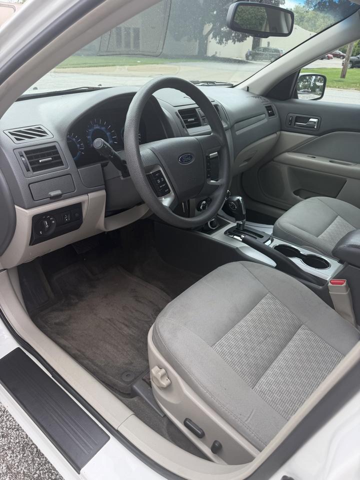 Ford Fusion SE 2012
