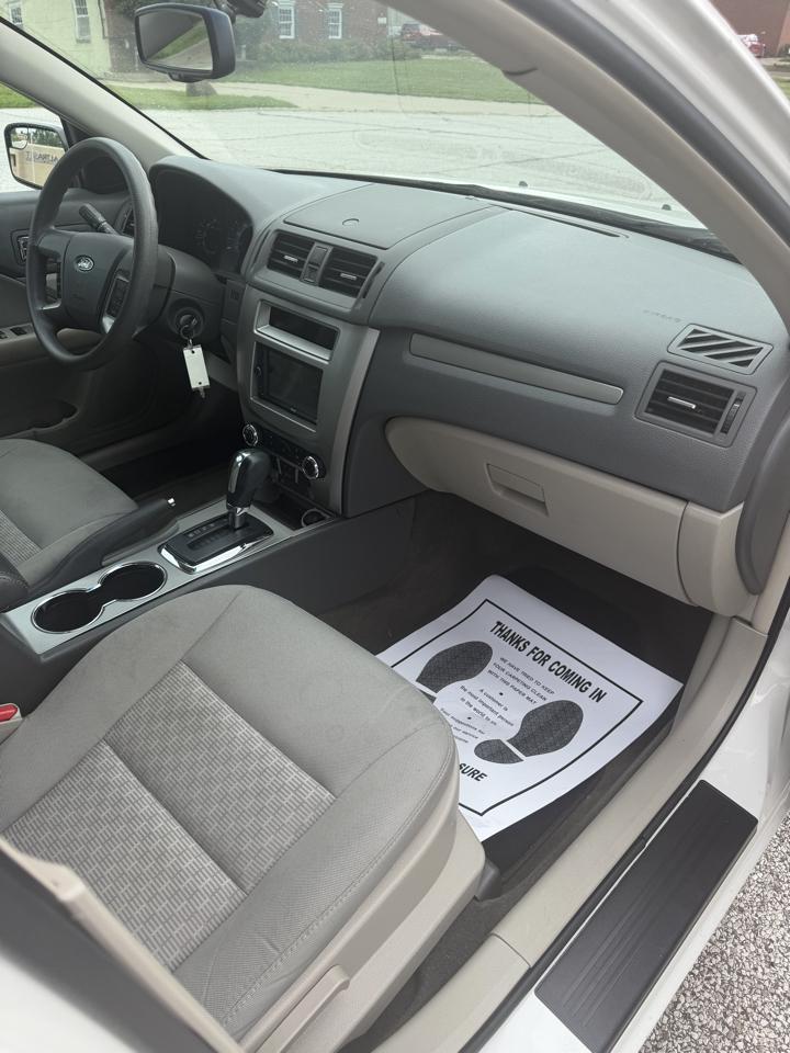 Ford Fusion SE 2012
