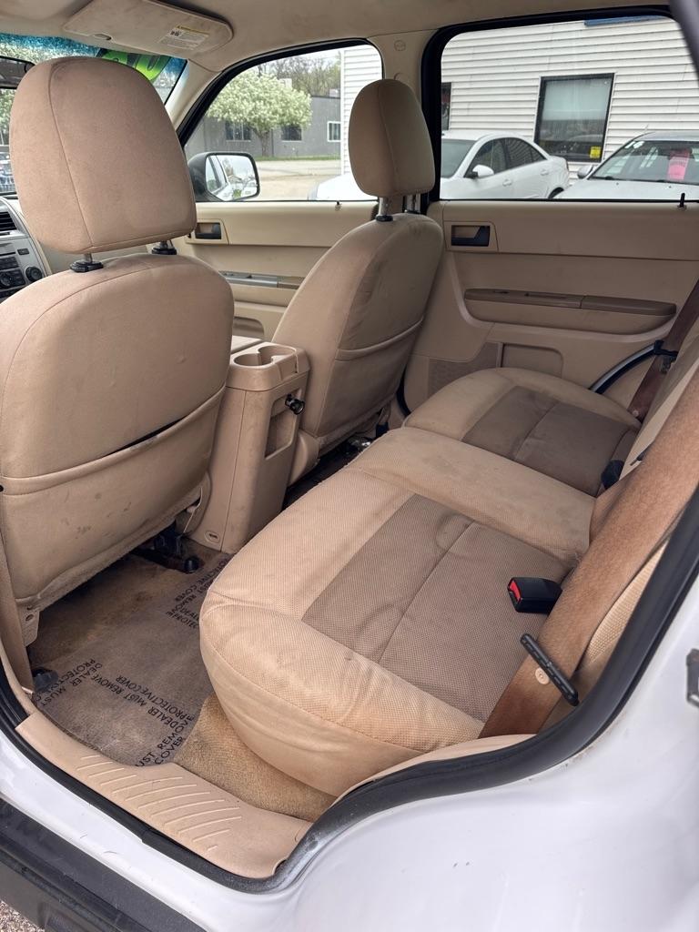 Ford Escape XLT 2WD I4 2008