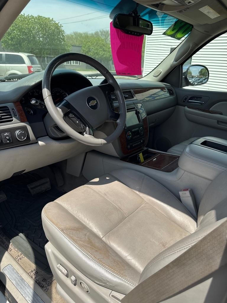 Chevrolet Suburban LS 1500 4WD 2008