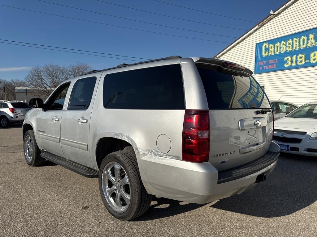 Chevrolet Suburban LS 1500 4WD 2011