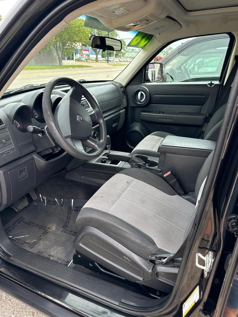 Dodge Nitro SXT 4WD 2008