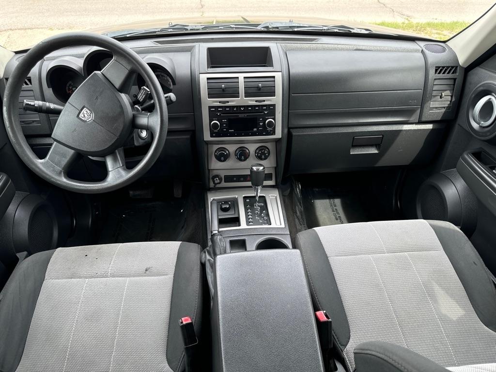 Dodge Nitro SXT 4WD 2008