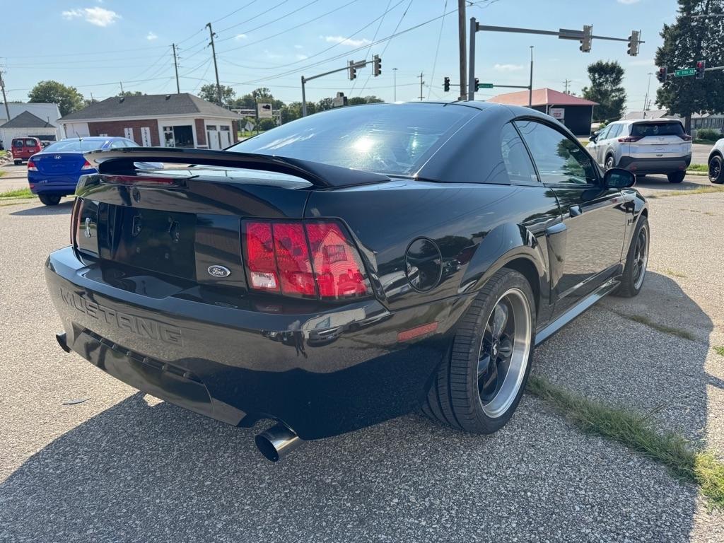 Ford Mustang GT Coupe 2000
