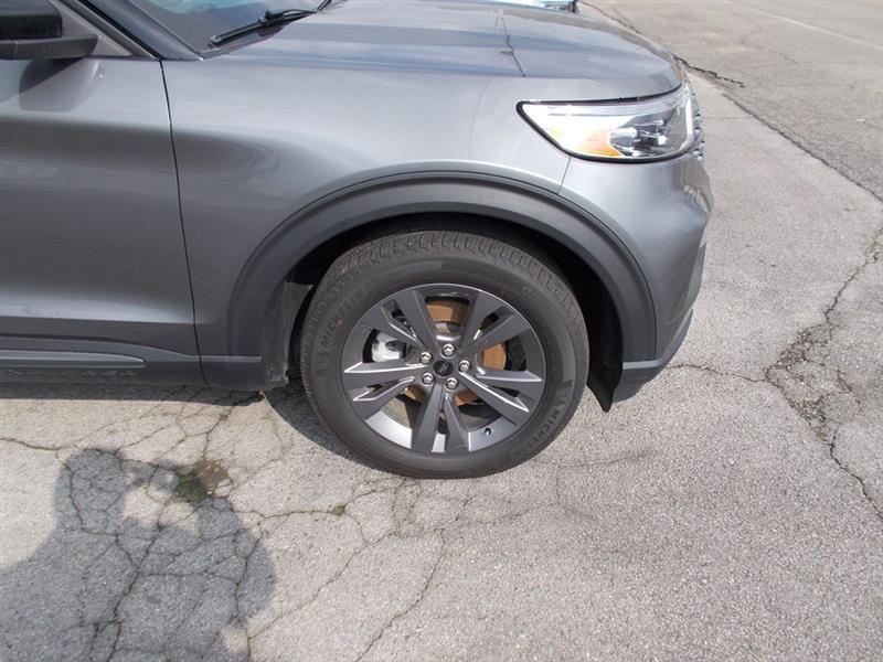 Ford Explorer XLT 2023