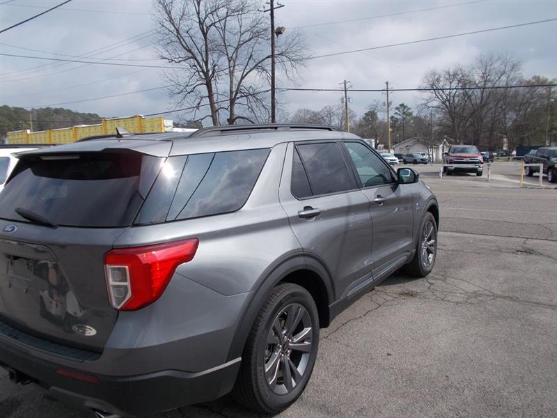 Ford Explorer XLT 2023