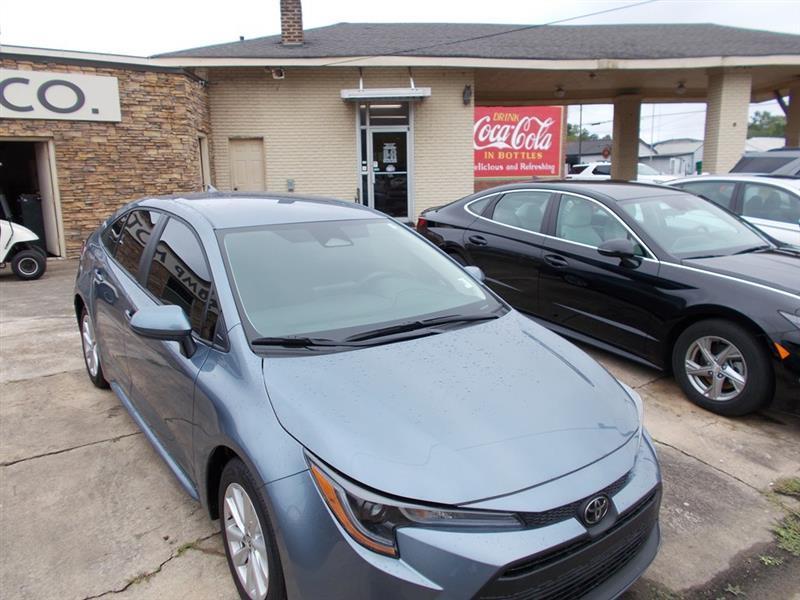 Toyota Corolla LE 2025