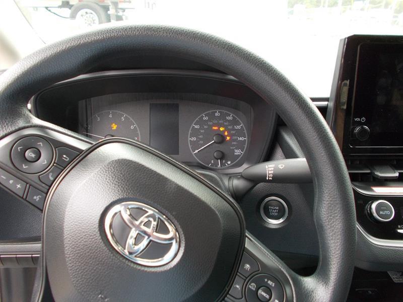 Toyota Corolla LE 2025