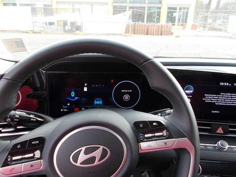 Hyundai Elantra SEL Convenience 2025