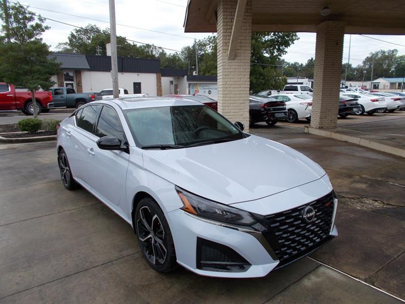 Nissan Altima 2.5 SR 2024