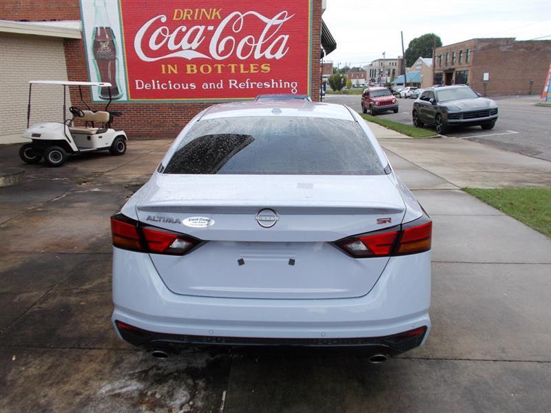 Nissan Altima 2.5 SR 2024