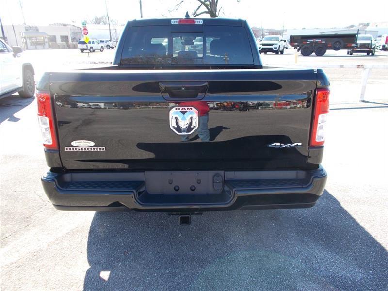 RAM 1500 Big Horn Crew Cab SWB 4WD 2023