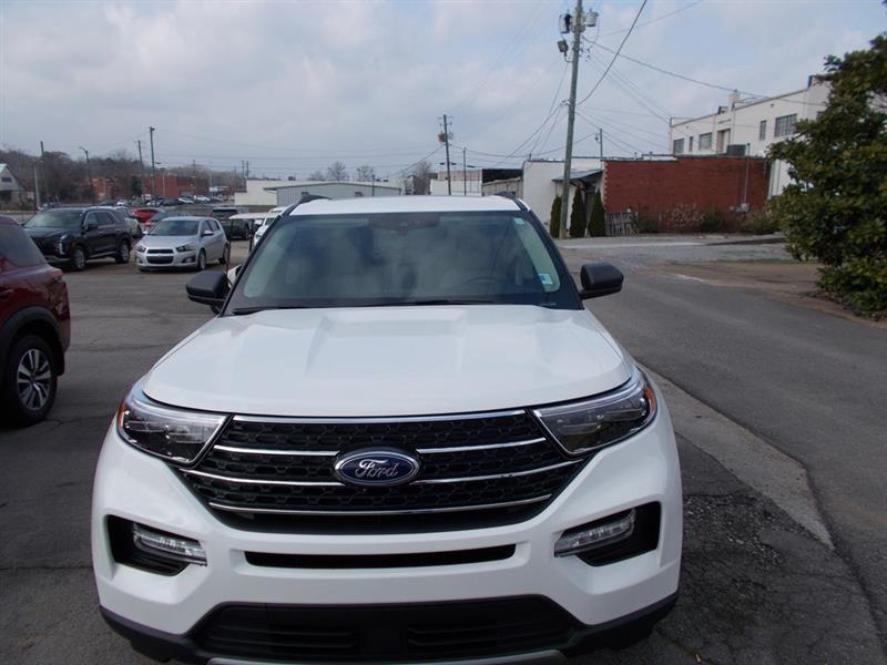 Ford Explorer XLT 2023