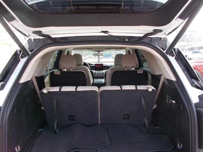 Ford Explorer XLT 2023