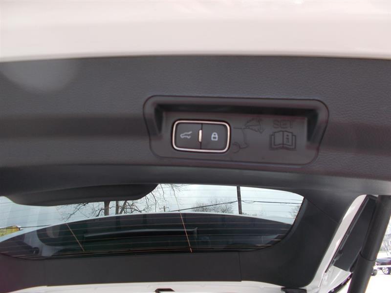 Ford Explorer XLT 2023