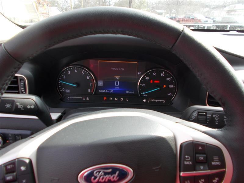 Ford Explorer XLT 2023