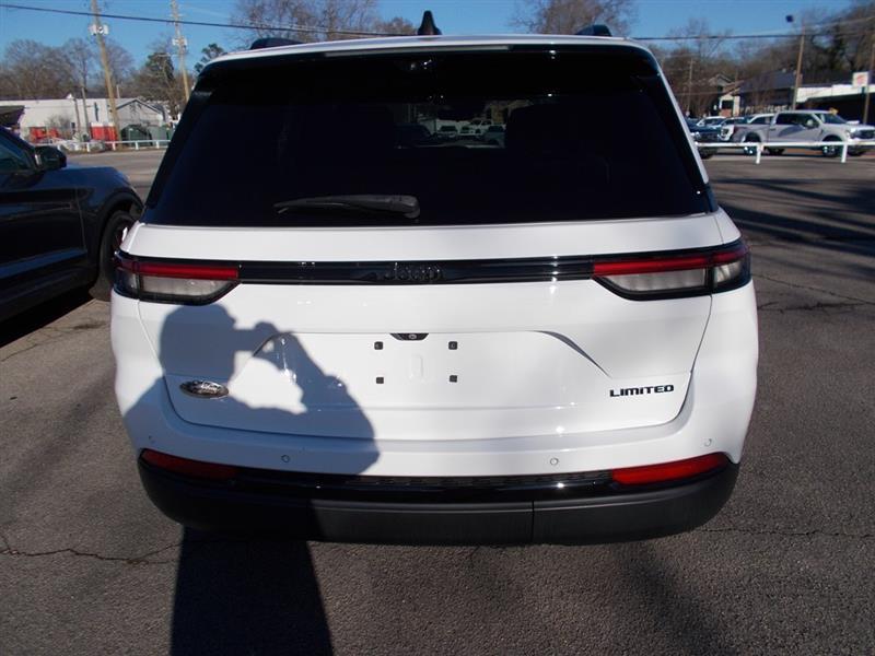 Jeep Grand Cherokee Limited 2WD 2023