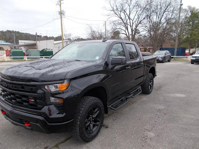 2025 Chevrolet Silverado 1500 Trail Boss Custom Crew Cab 4WD