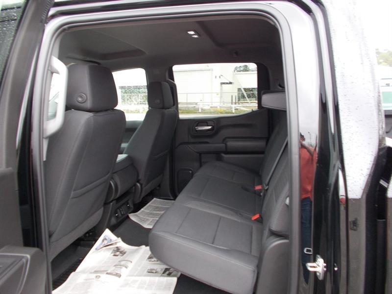 Chevrolet Silverado 1500 Trail Boss Custom Crew Cab 4WD 2025