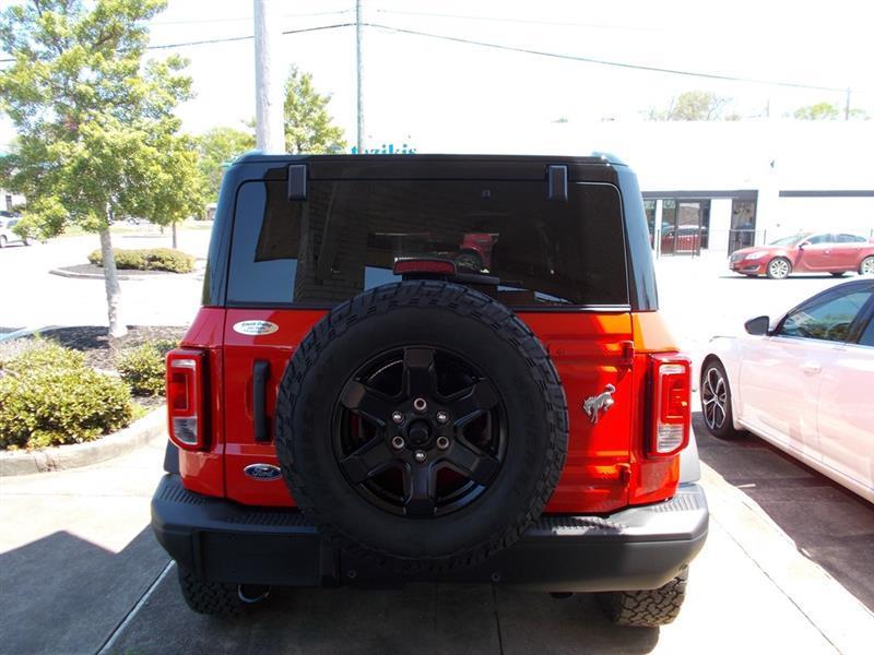 Ford Bronco Black Diamond 4-Door 2024