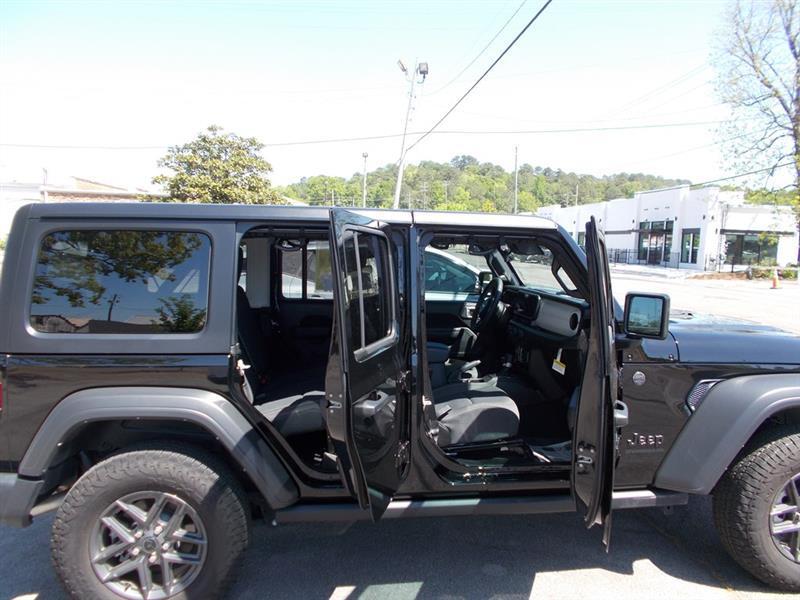 Jeep Wrangler Sport 2025