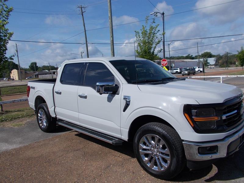 Ford F-150 XLT SuperCrew 4WD 2024