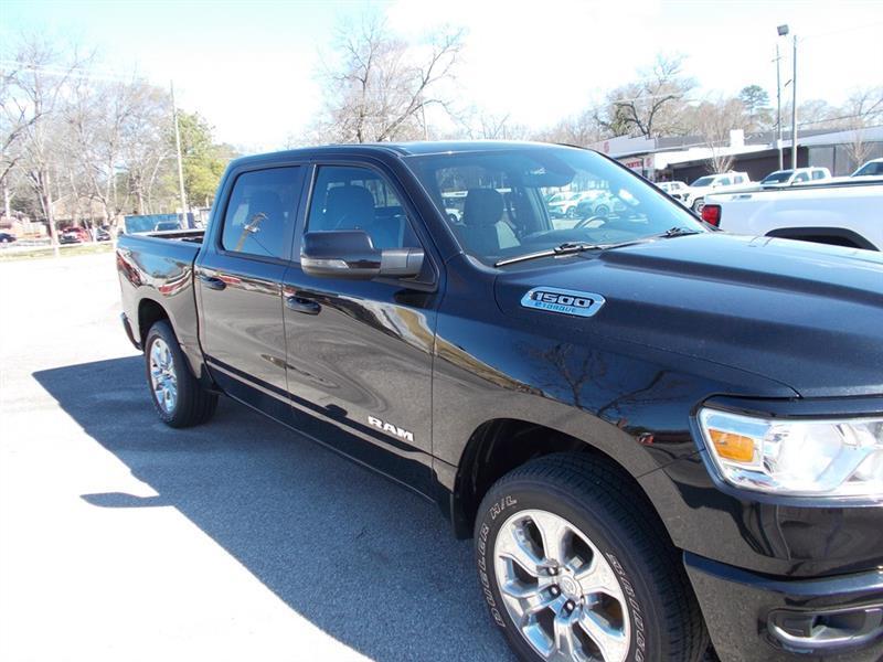 RAM 1500 Big Horn Crew Cab SWB 4WD 2023