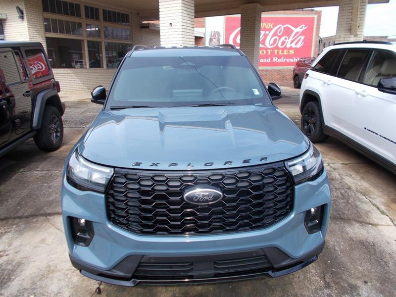 Ford Explorer ST-Line 2025