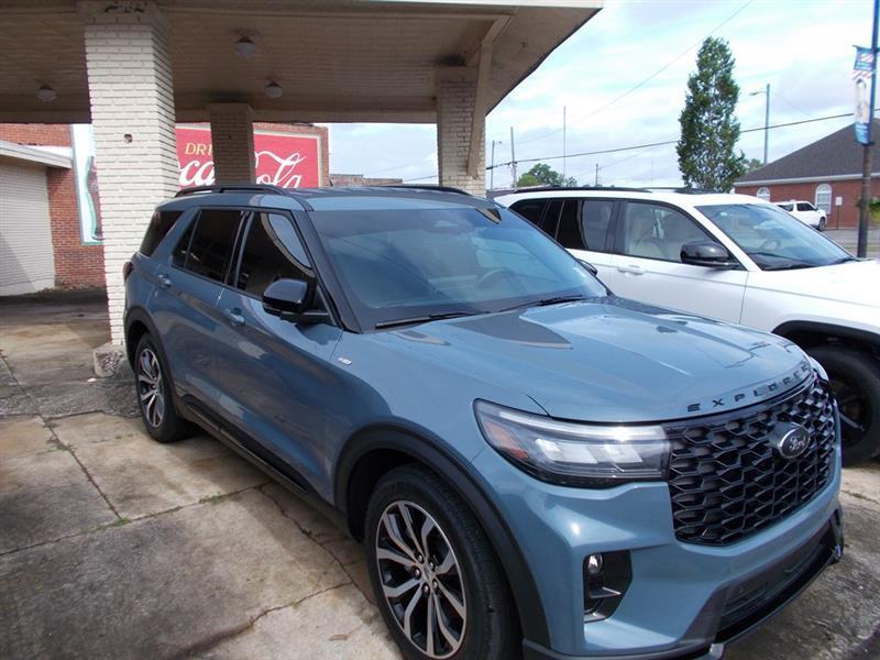 Ford Explorer ST-Line 2025
