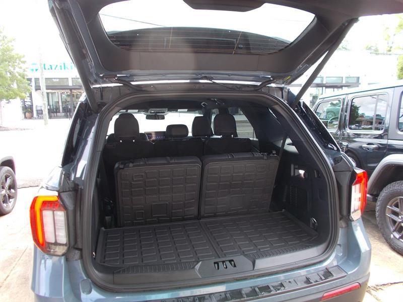 Ford Explorer ST-Line 2025