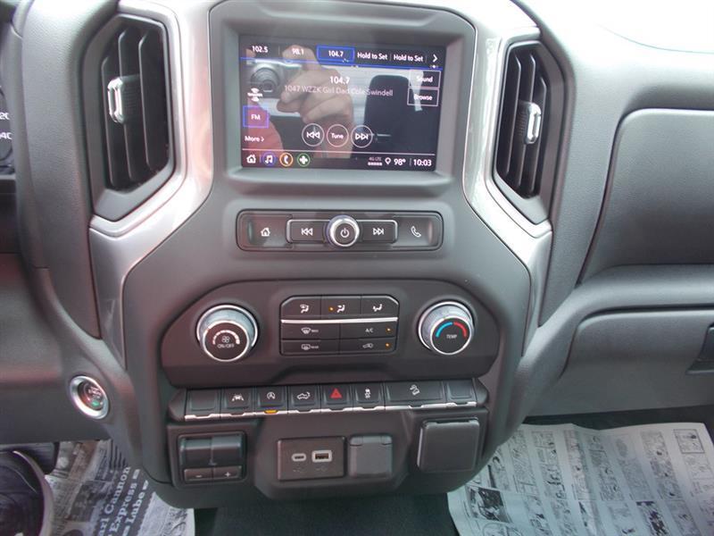Chevrolet Silverado 1500 Trail Boss Custom Crew Cab 4WD 2024