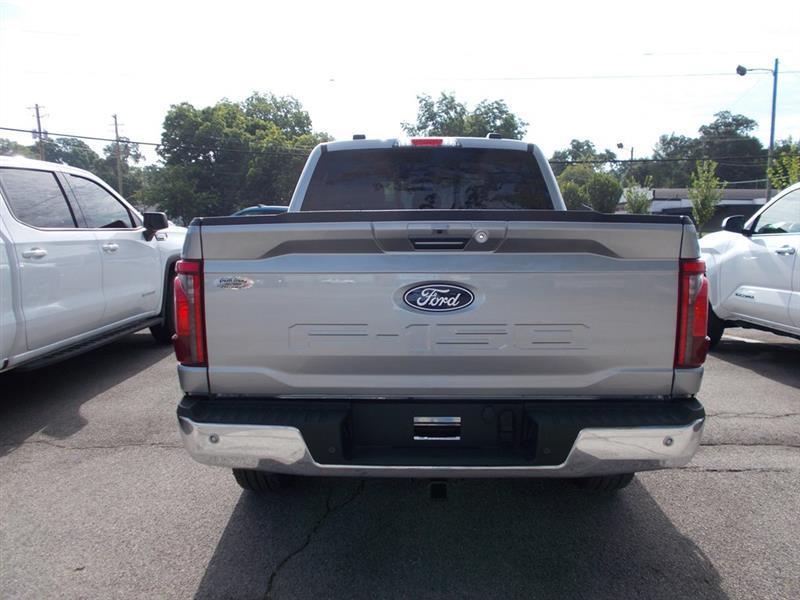 Ford F-150 XLT SuperCrew 4WD 2024