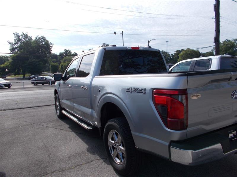 Ford F-150 XLT SuperCrew 4WD 2024